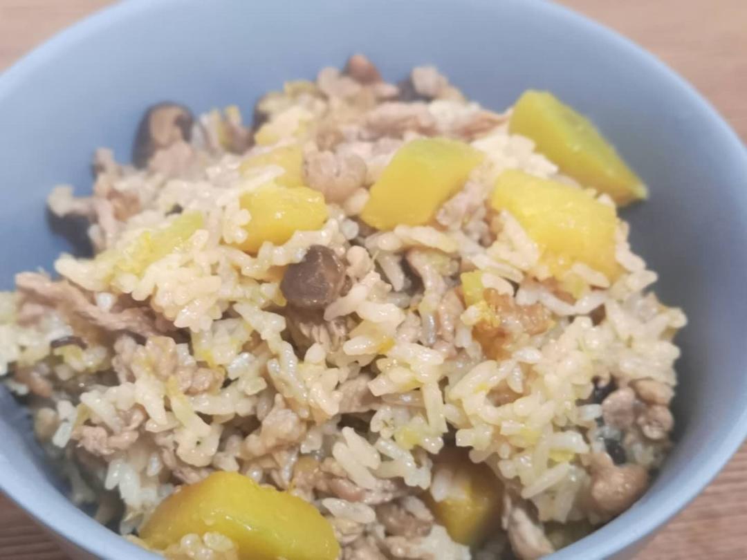 美味到不行的南瓜饭
