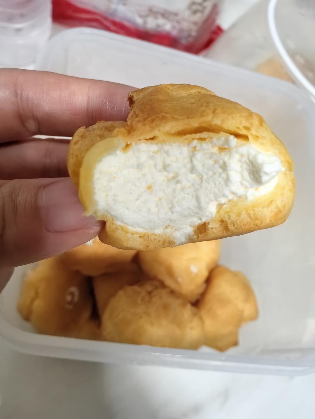 简单易成功的奶油小泡芙做法