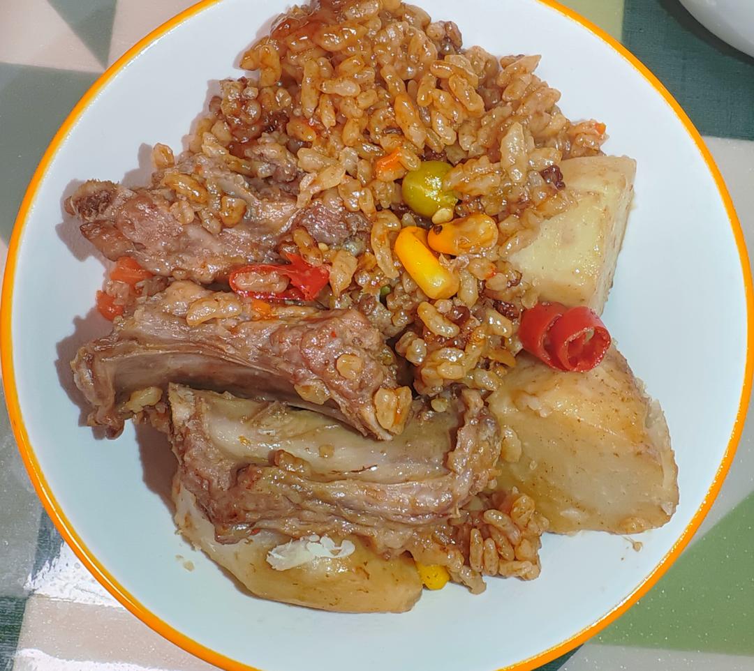 芋头排骨焖饭（电饭煲懒人版）