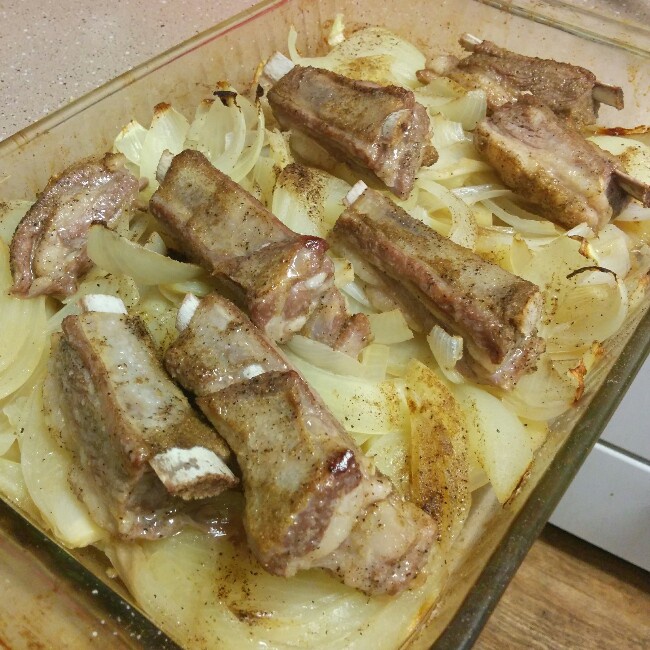 孜然羊排烤土豆