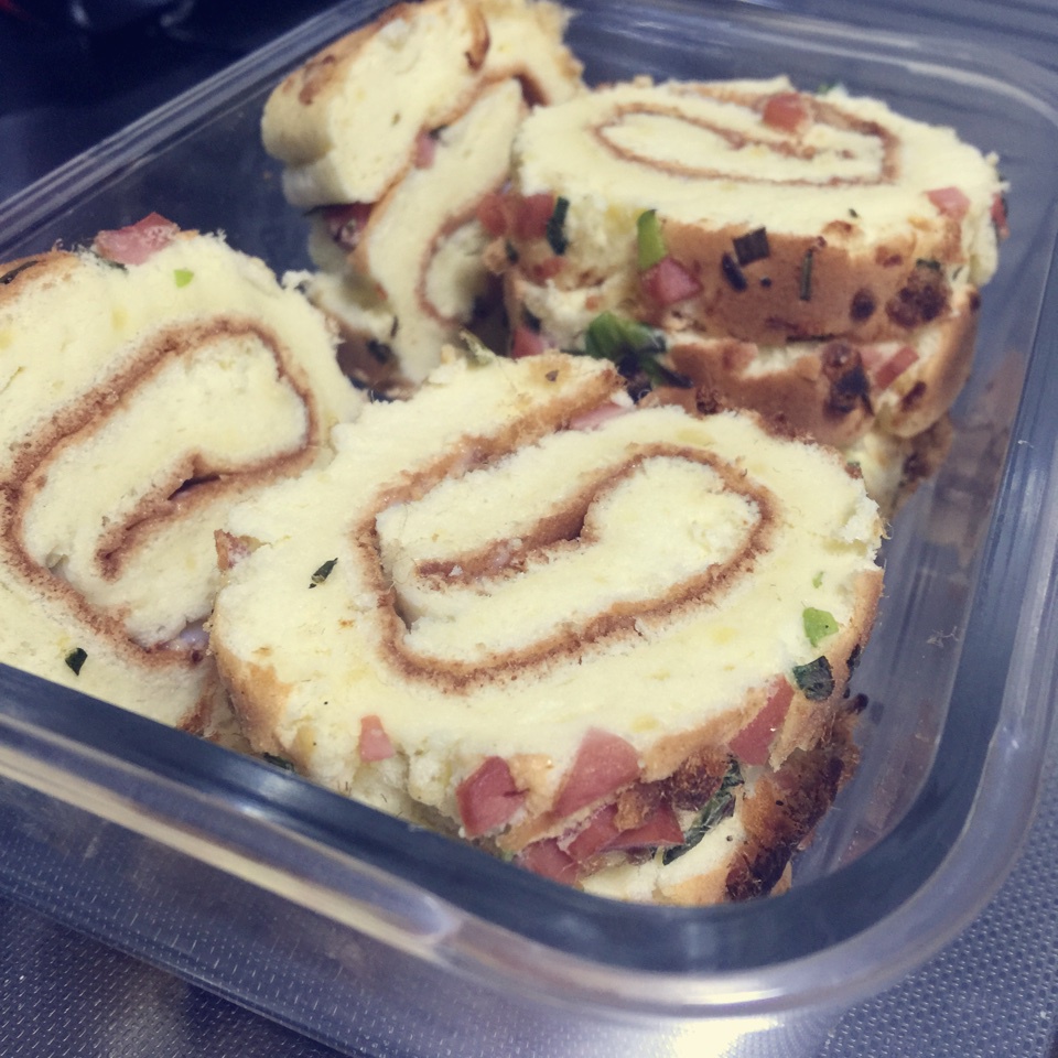 香葱肉松蛋糕卷