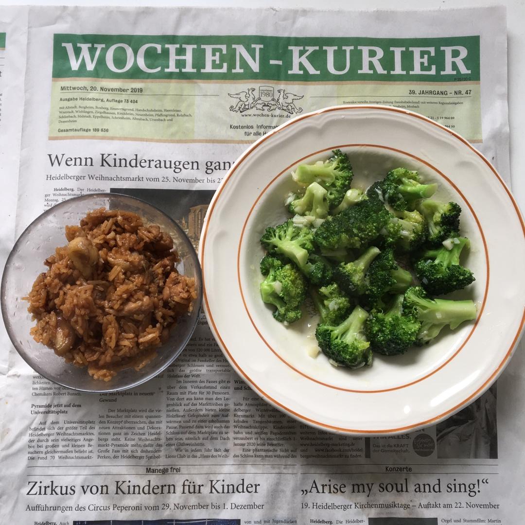 【电饭煲板栗鸡腿焖饭】