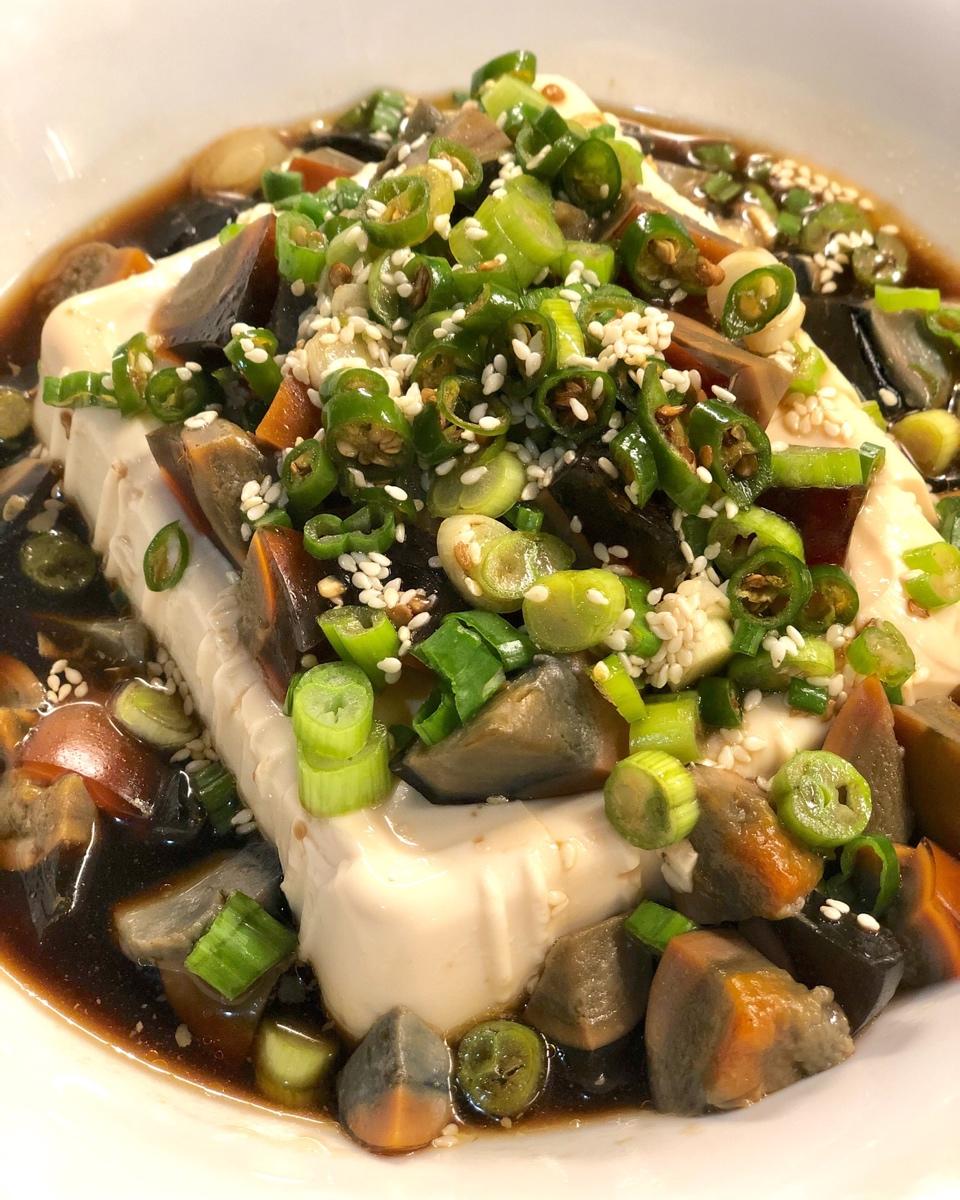 凉拌皮蛋豆腐