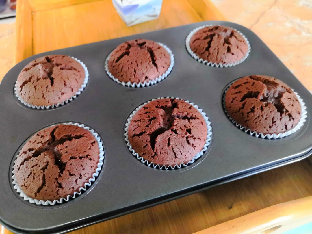 莫尼卡美食厨房：爆浆巧克力蛋糕
