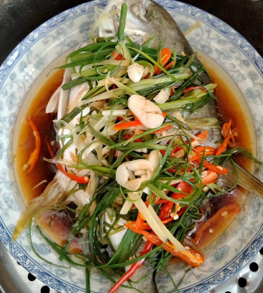 清蒸鲳鱼