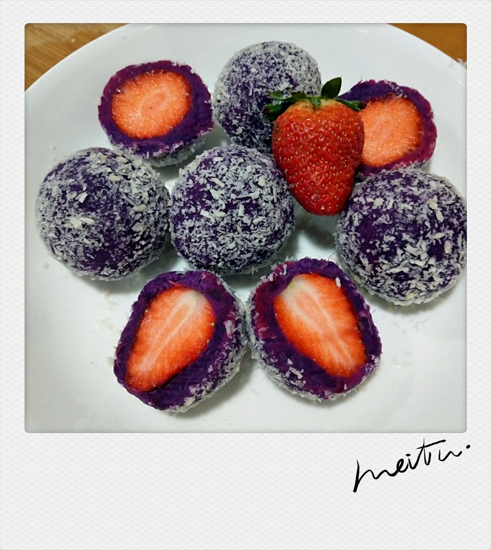 草莓椰蓉紫薯球