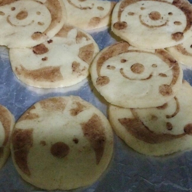 超简单！好吃又平整的糖霜饼干底的做法（附贴心小提示哦）