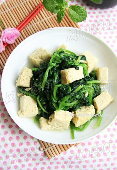 菠菜炖冻豆腐的做法