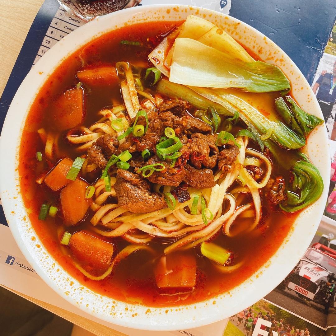 乐酸做的红烧牛肉面