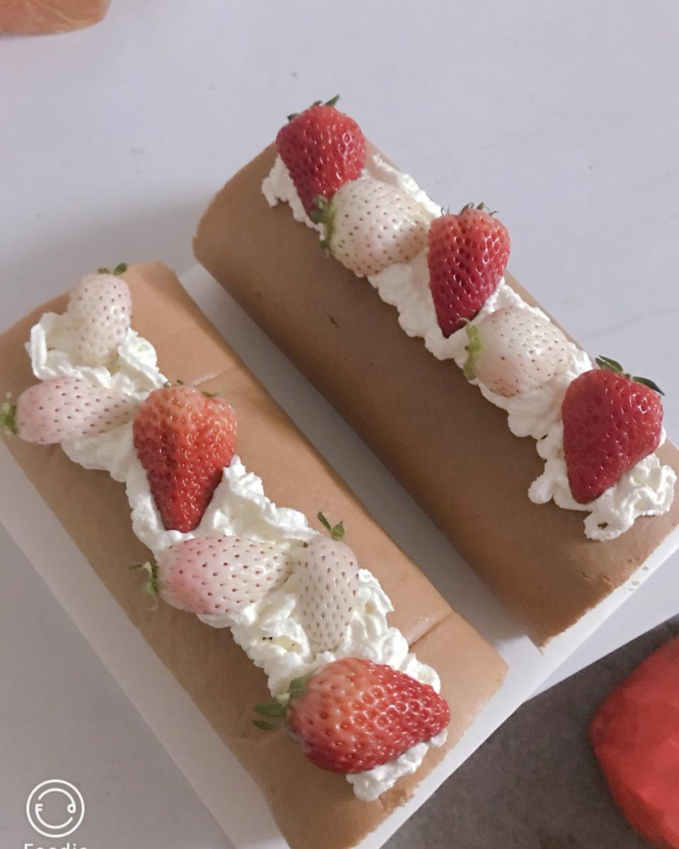 一口满满榴莲肉的榴莲多多奶油卷+不失败的O型卷卷法/蛋糕篇6：「厚卷」