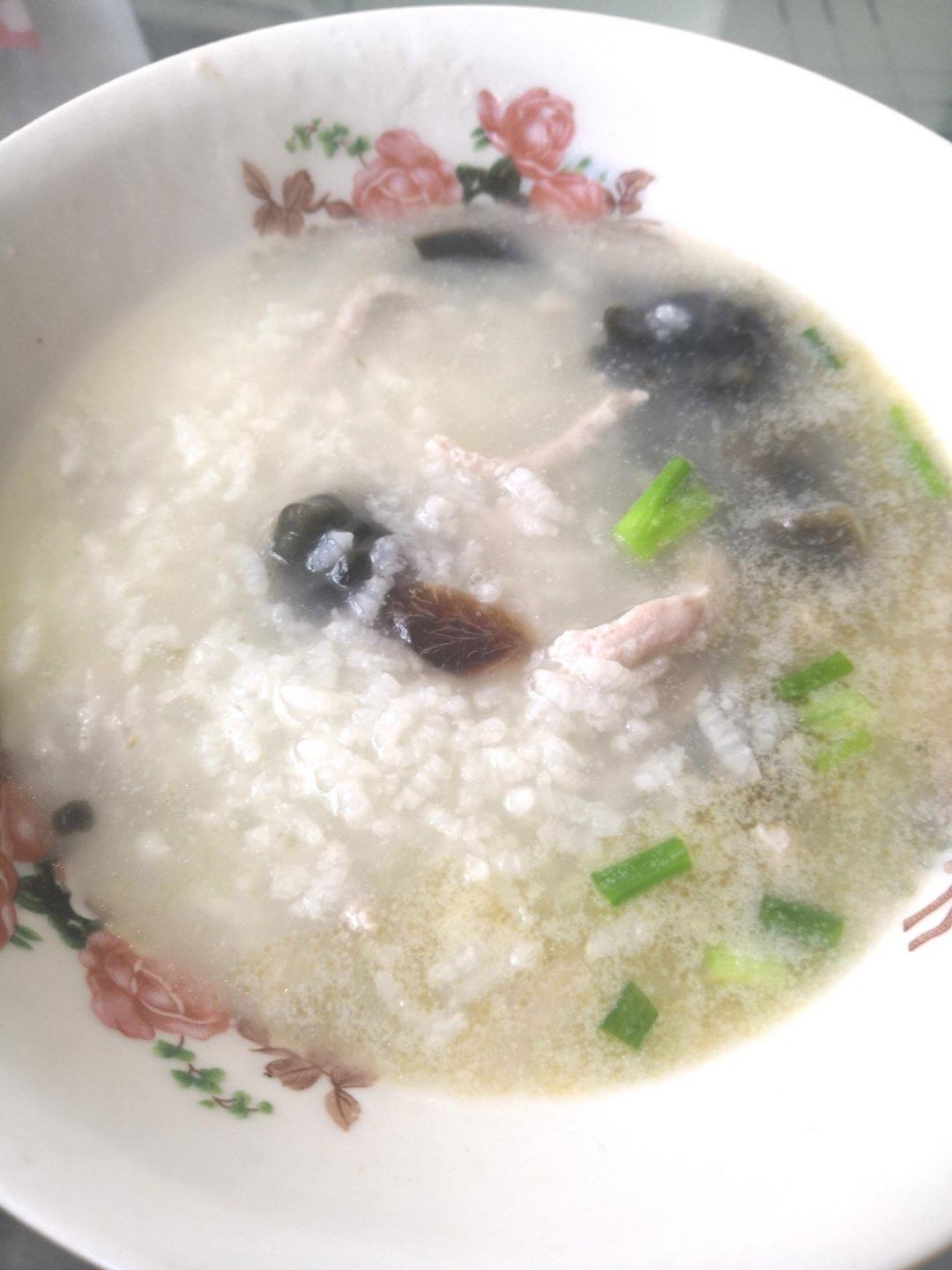 【皮蛋瘦肉粥】