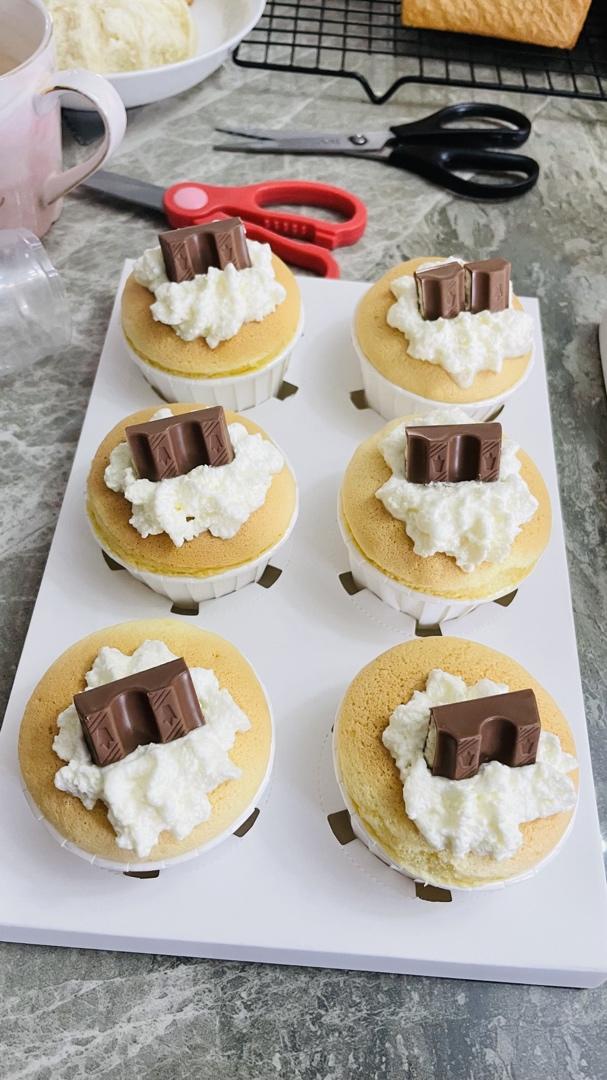 不裂杯子蛋糕，同6寸戚风蛋糕的量