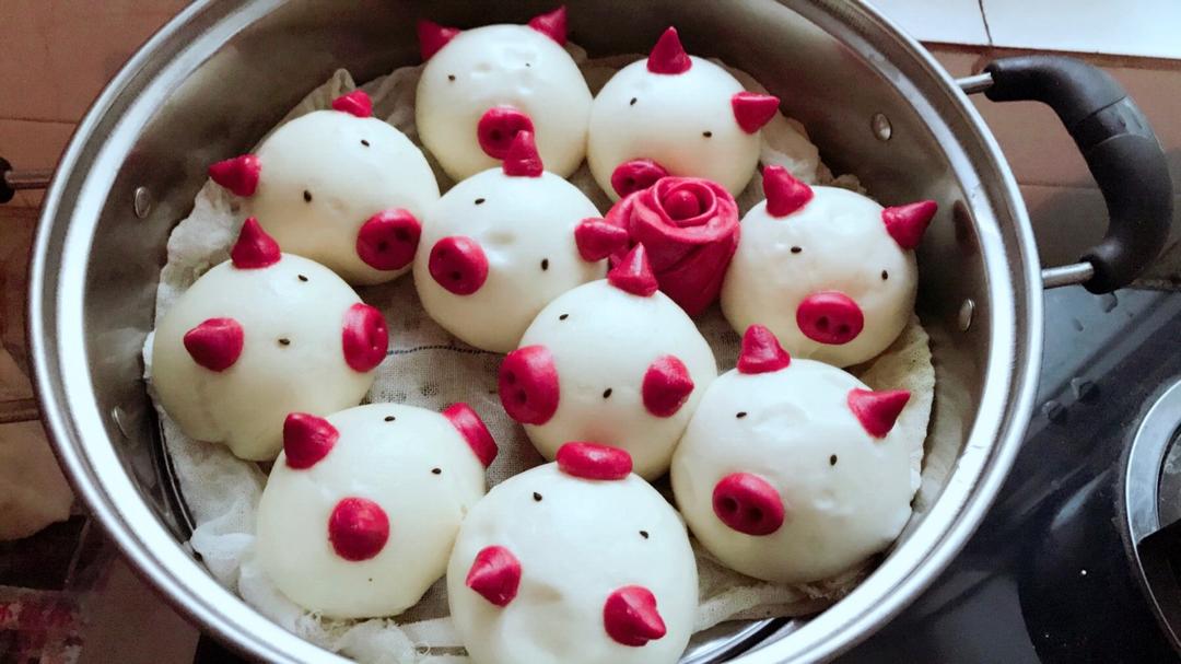 萌种之～熊猫豆沙包