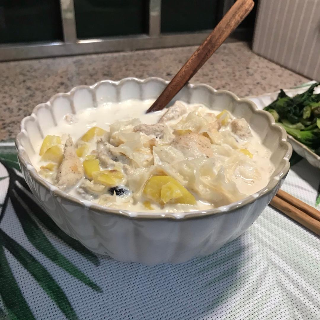 【健康三餐】红薯银耳鸡胸煮