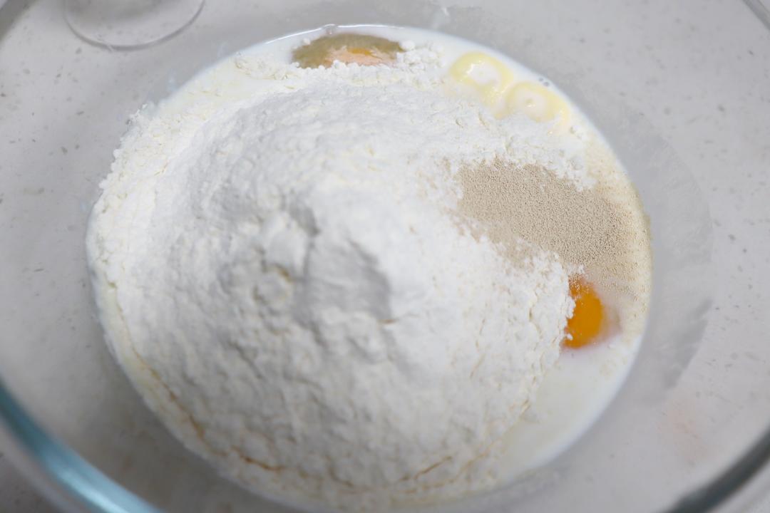 纯奶手撕吐司的做法 步骤1