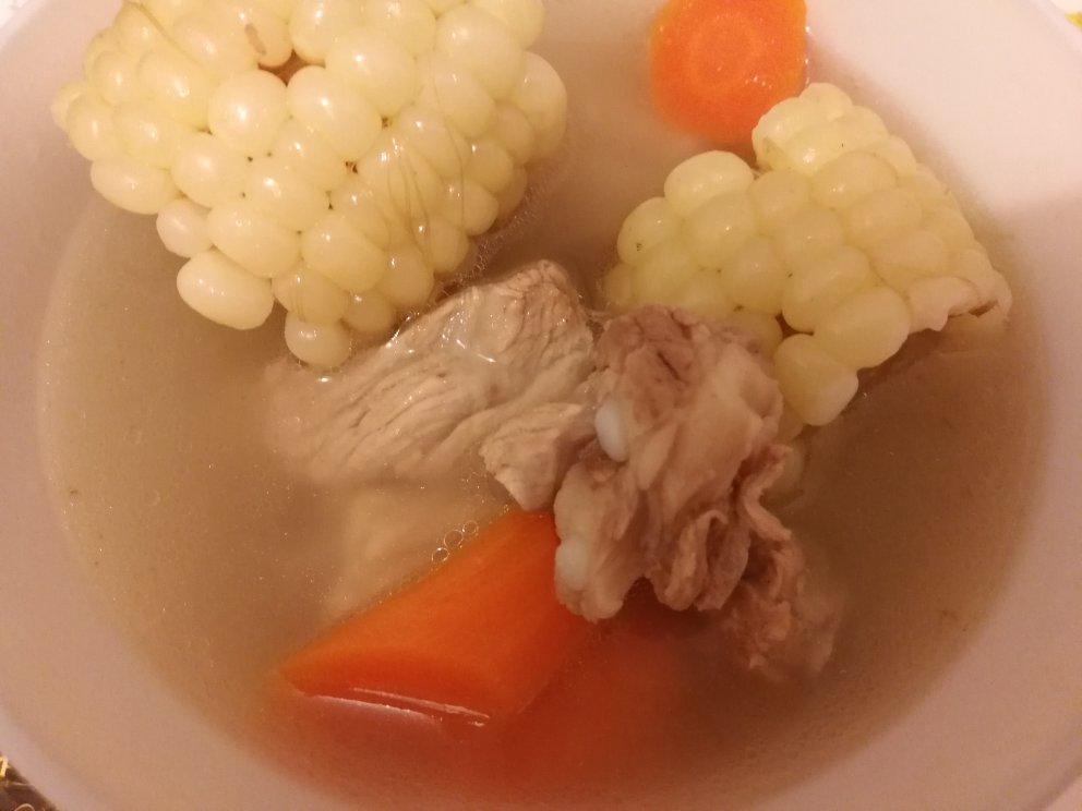 排骨玉米汤