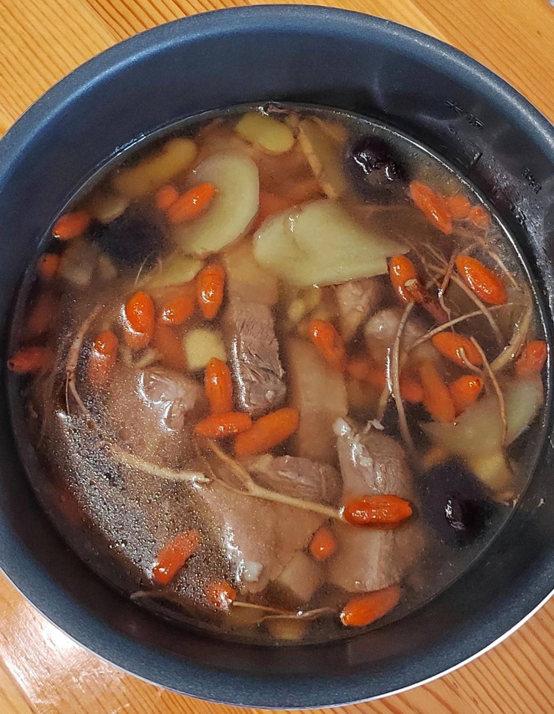 五指毛桃云苓汤