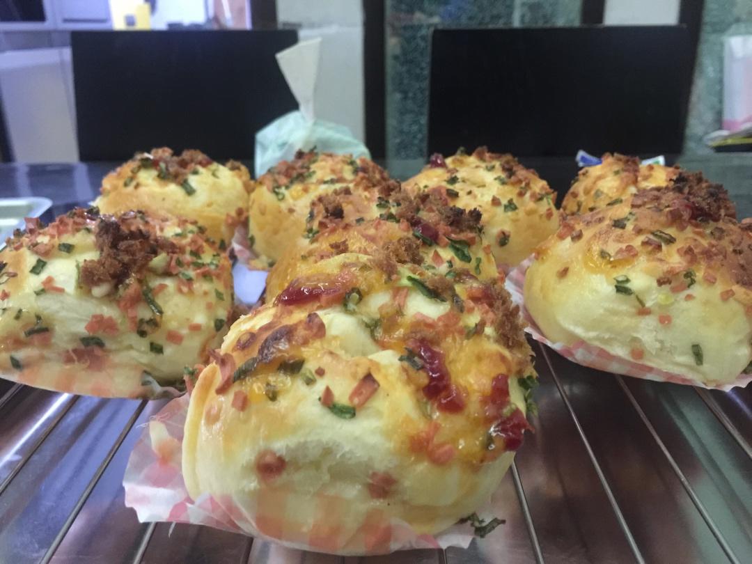 美善品版葱香芝士面包