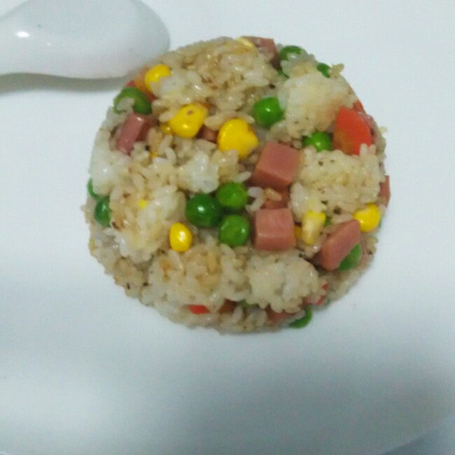 黄金火腿肠蛋炒饭