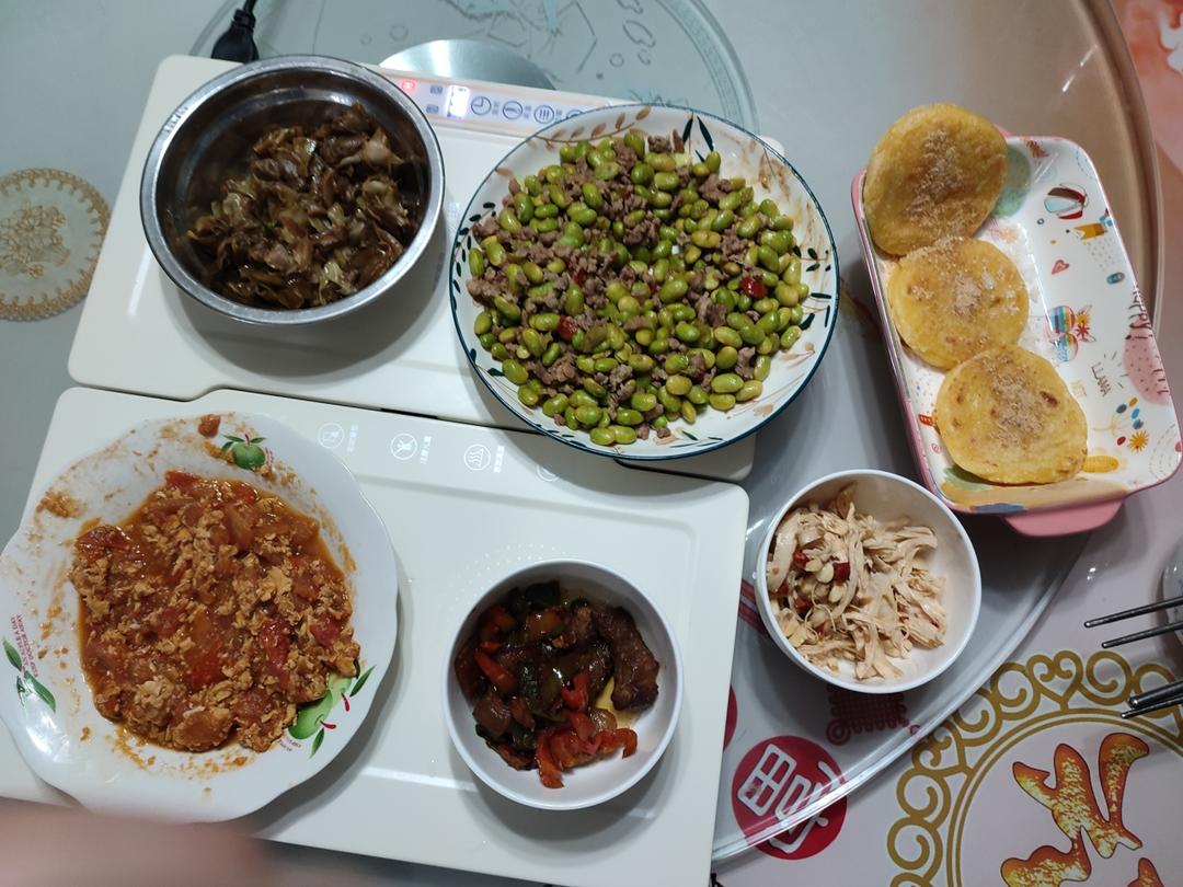 青豆炒肉末