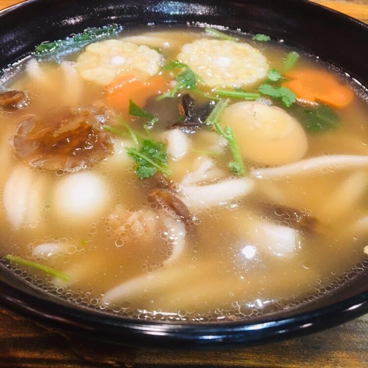嘿晚上做的三鲜老汤面疙瘩