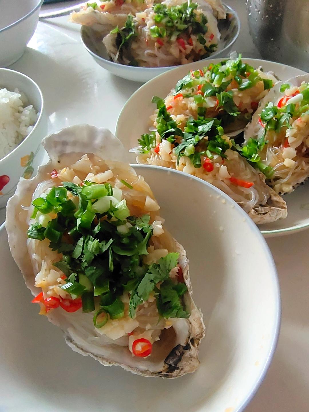蒜蓉粉丝蒸生蚝