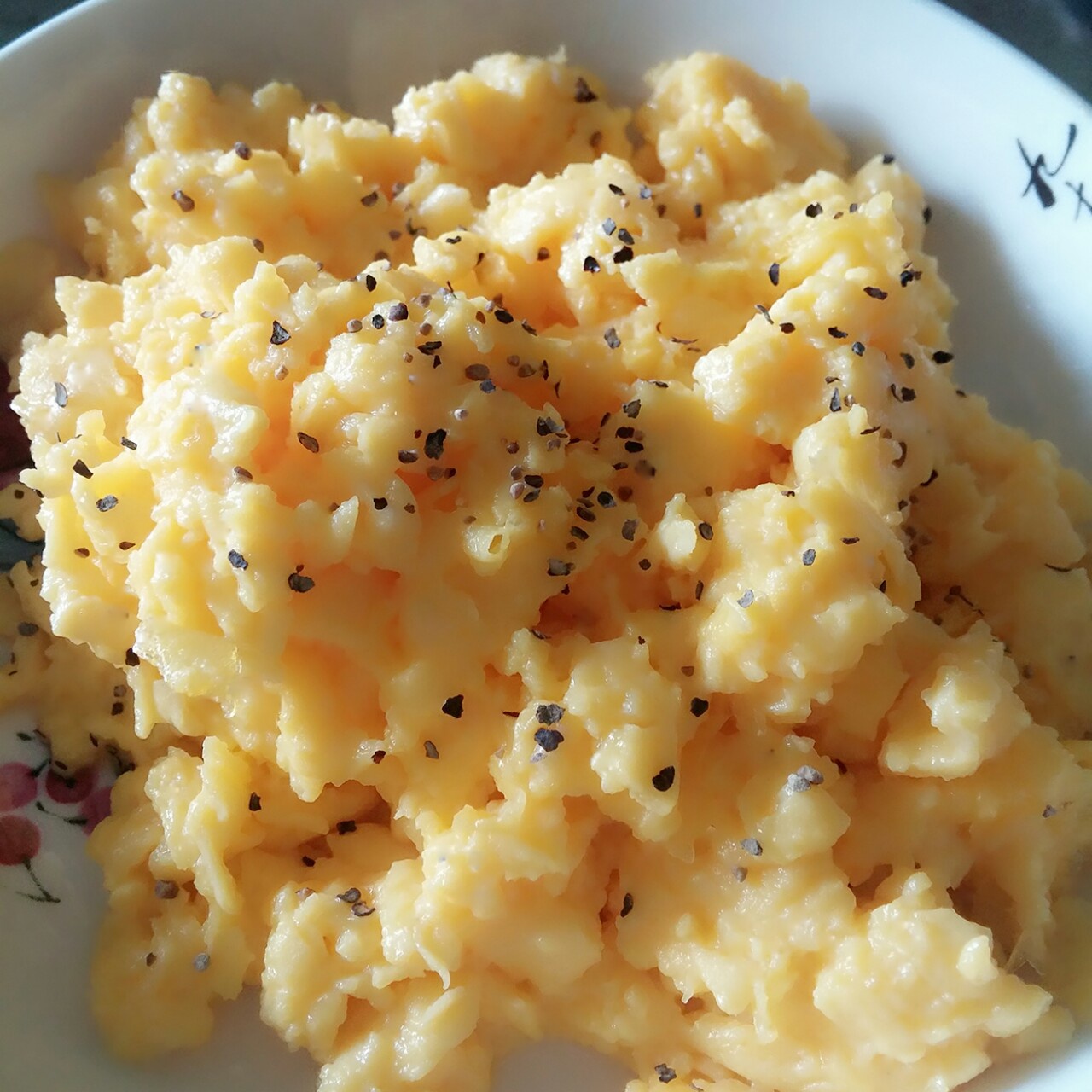 美式炒蛋 scrambled eggs