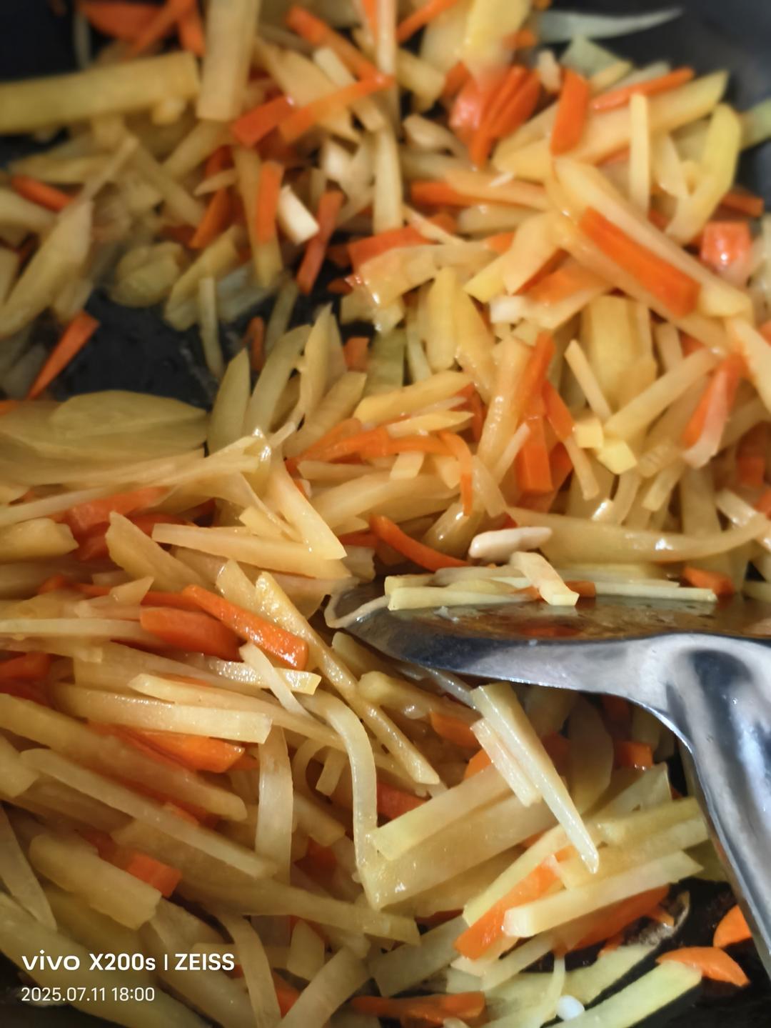 土豆丝炒胡萝卜丝