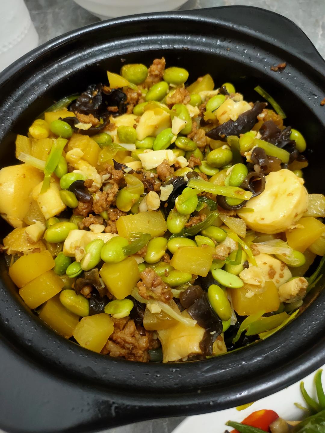 连干三碗饭系列（二）毛豆土豆丁炒肉沫