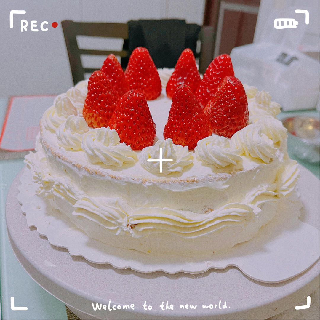 【全网最全合集】搬运🍓漂亮的草莓蛋糕~草莓季装饰灵感图
