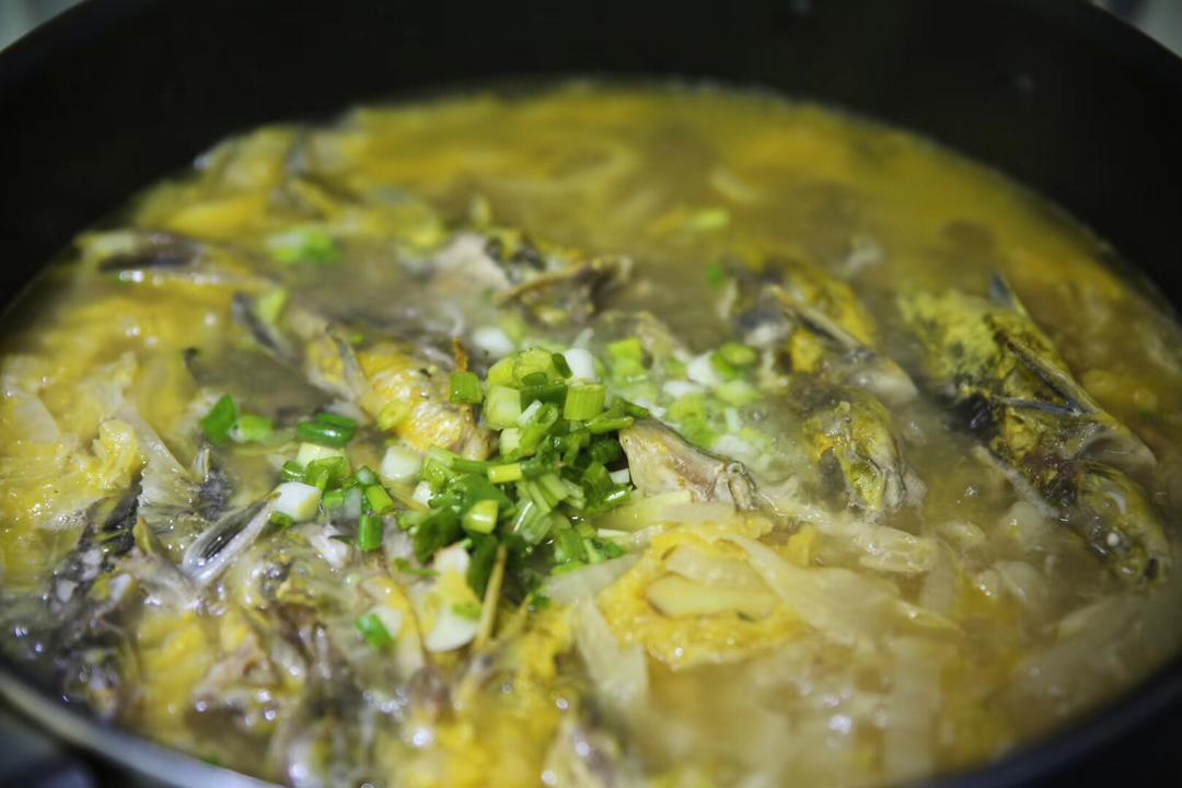 东北酸菜烧昂刺鱼©阙睿