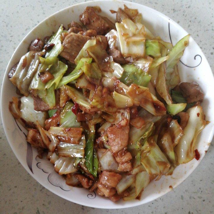 包菜炒肉