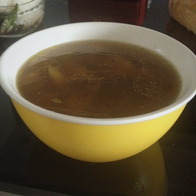 香菇炖鸡汤