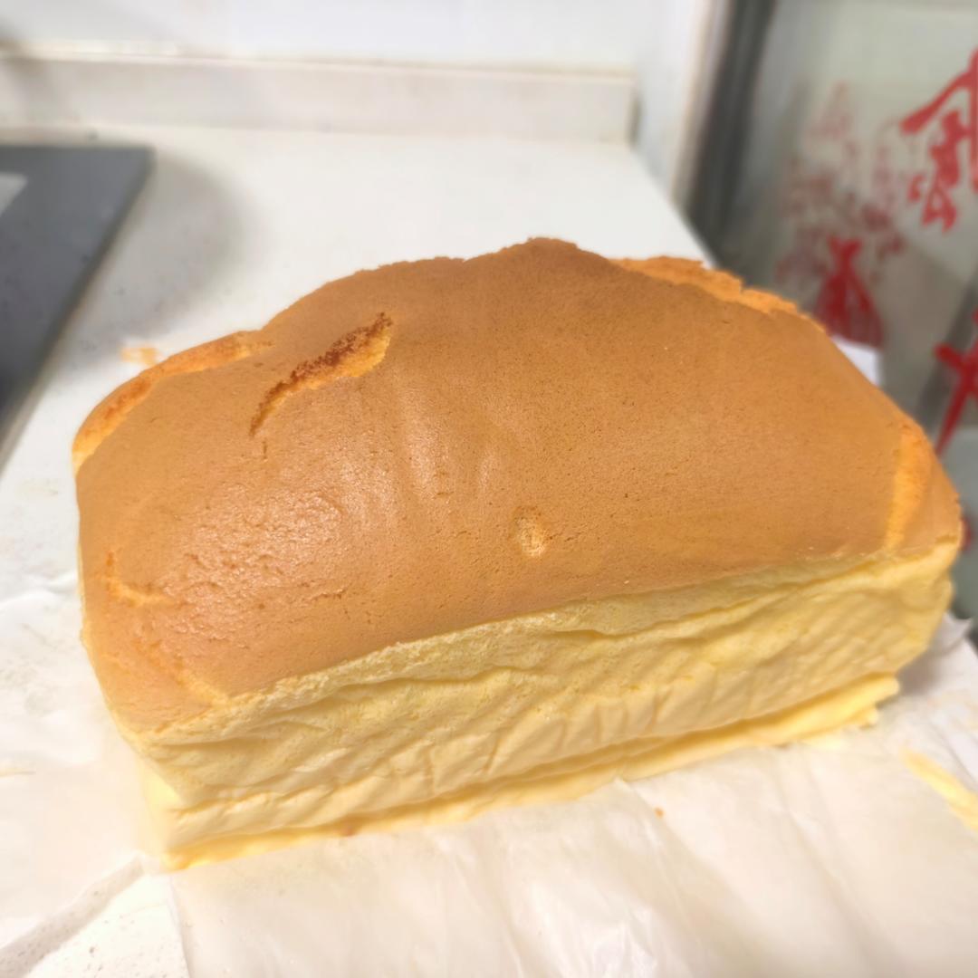 堪比柯基屁股
爆浆芝士🧀古早蛋糕