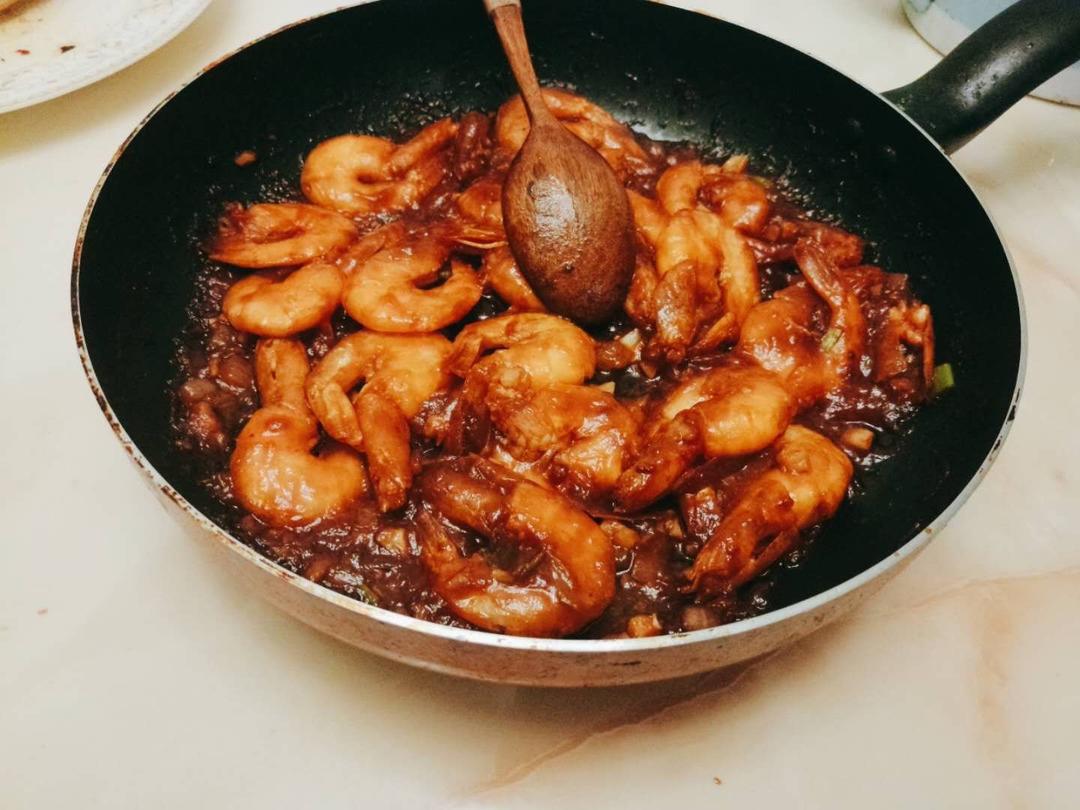 让吃货们停不下嘴的茄汁大虾