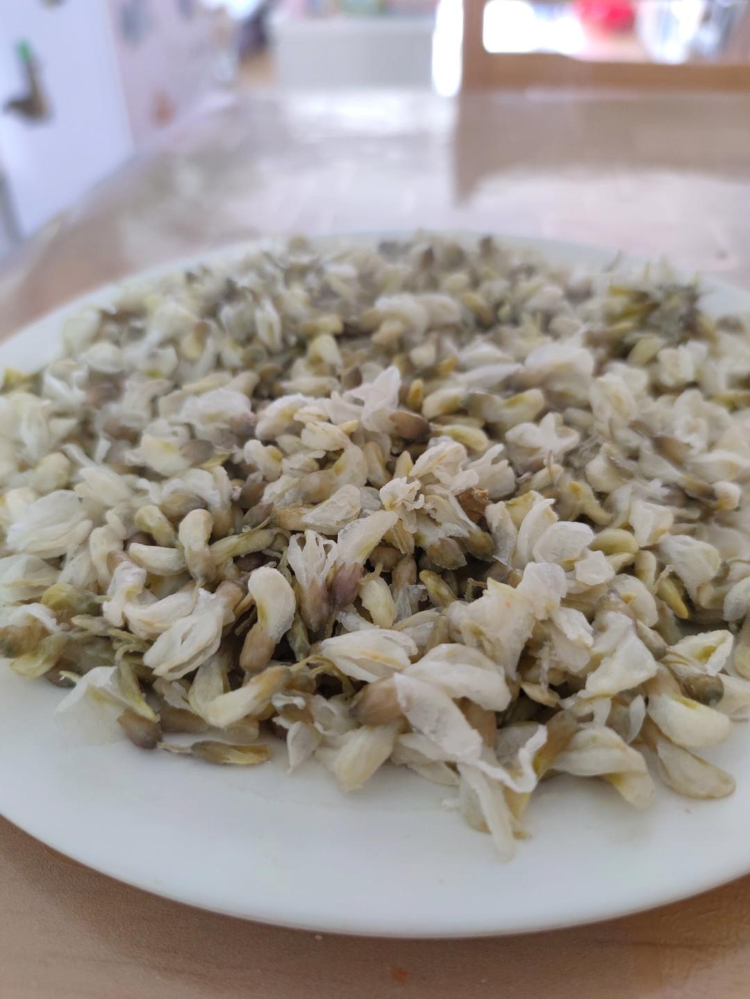 春季时令菜之蒸槐花