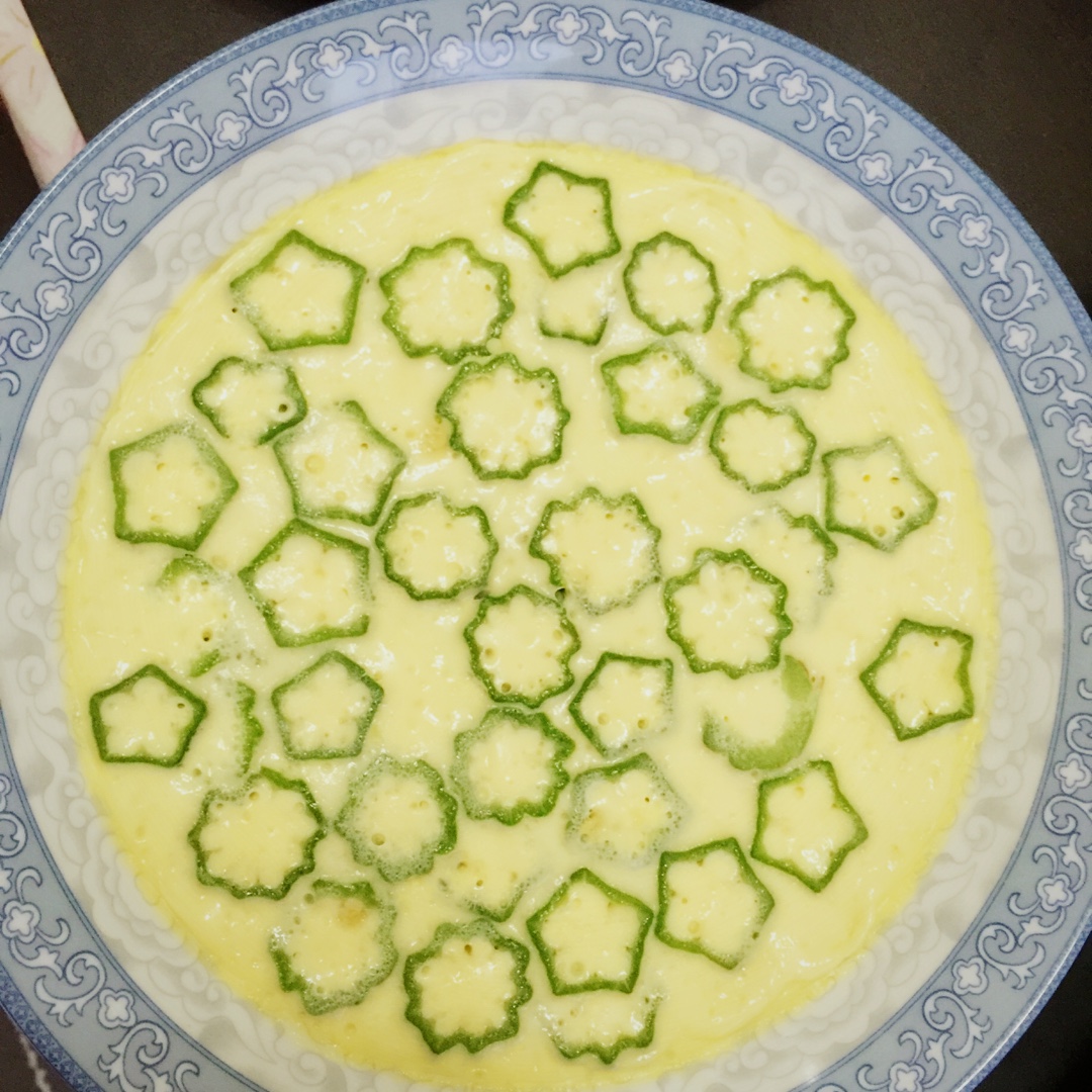 颜值控-做一朵开在碗里的花秋葵蒸水蛋