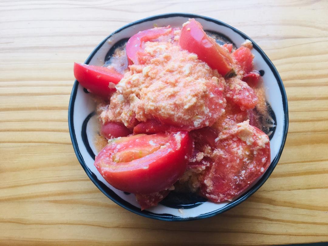 西红柿炒鸡蛋时，多加这一步，鸡蛋香嫩又入味