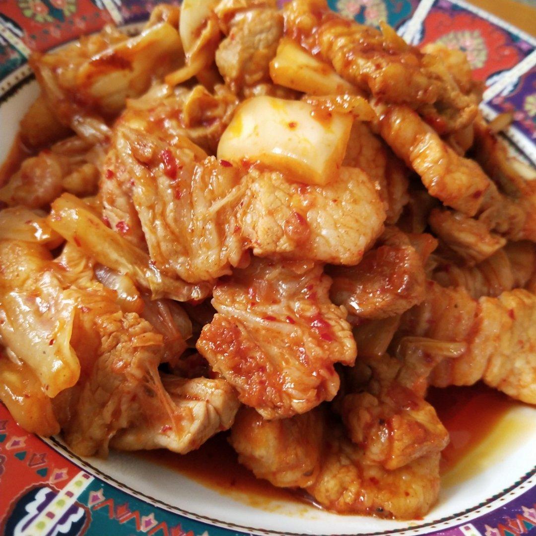 辣白菜炒五花肉