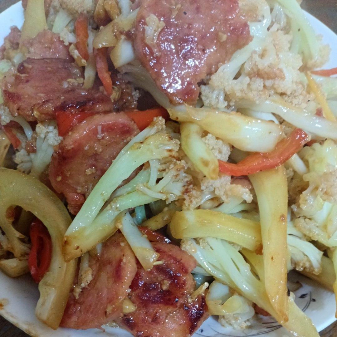 和饭店一个味道的干锅花菜