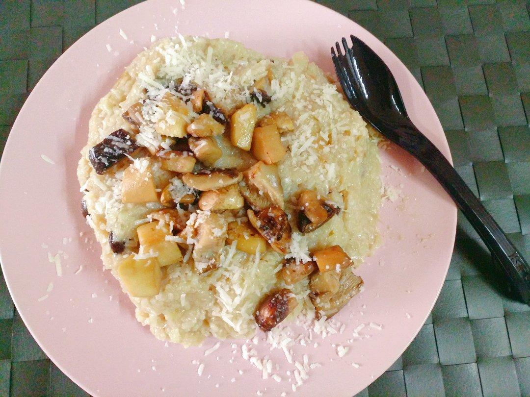 Mushroom risotto 意式蘑菇焗饭