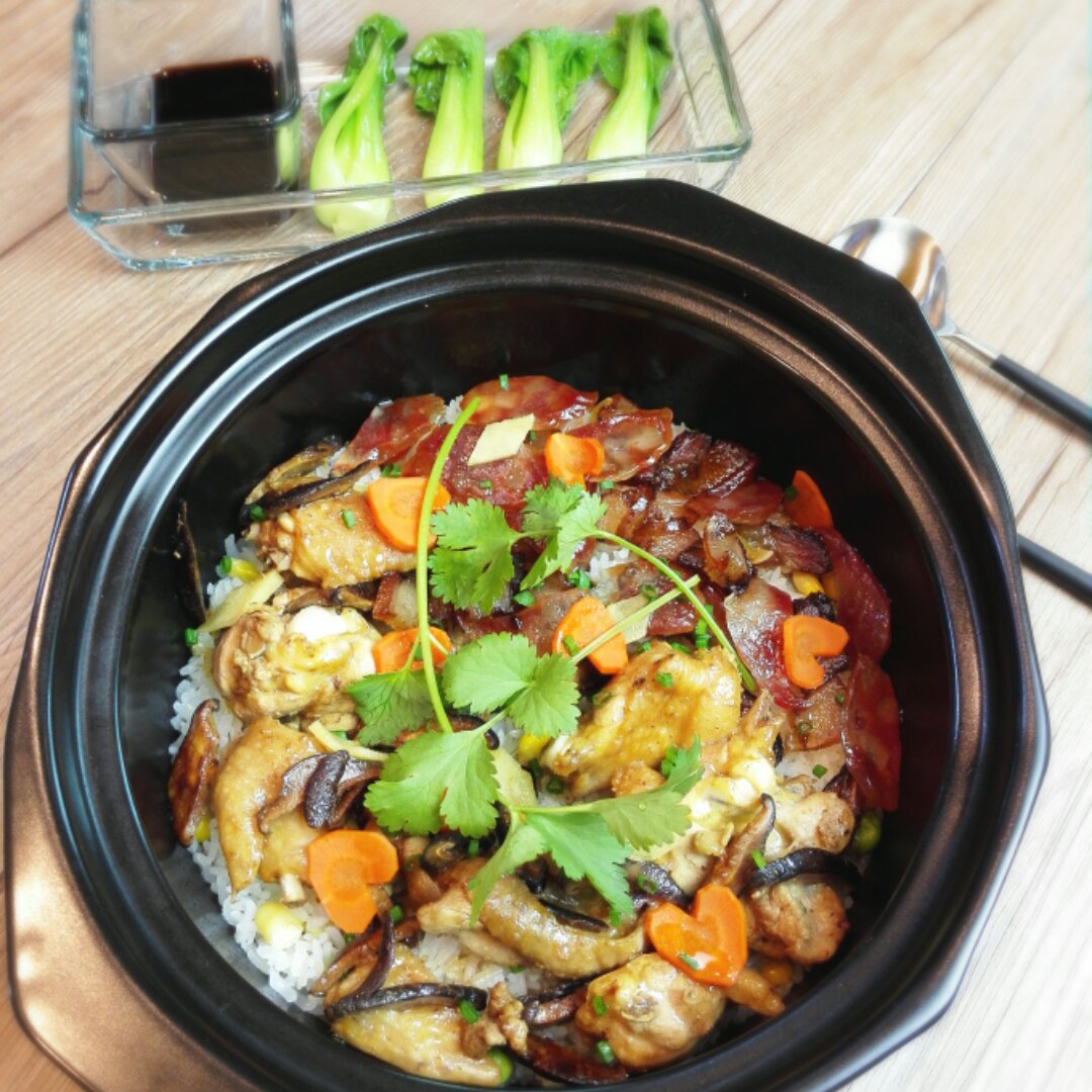 香肠煲仔饭