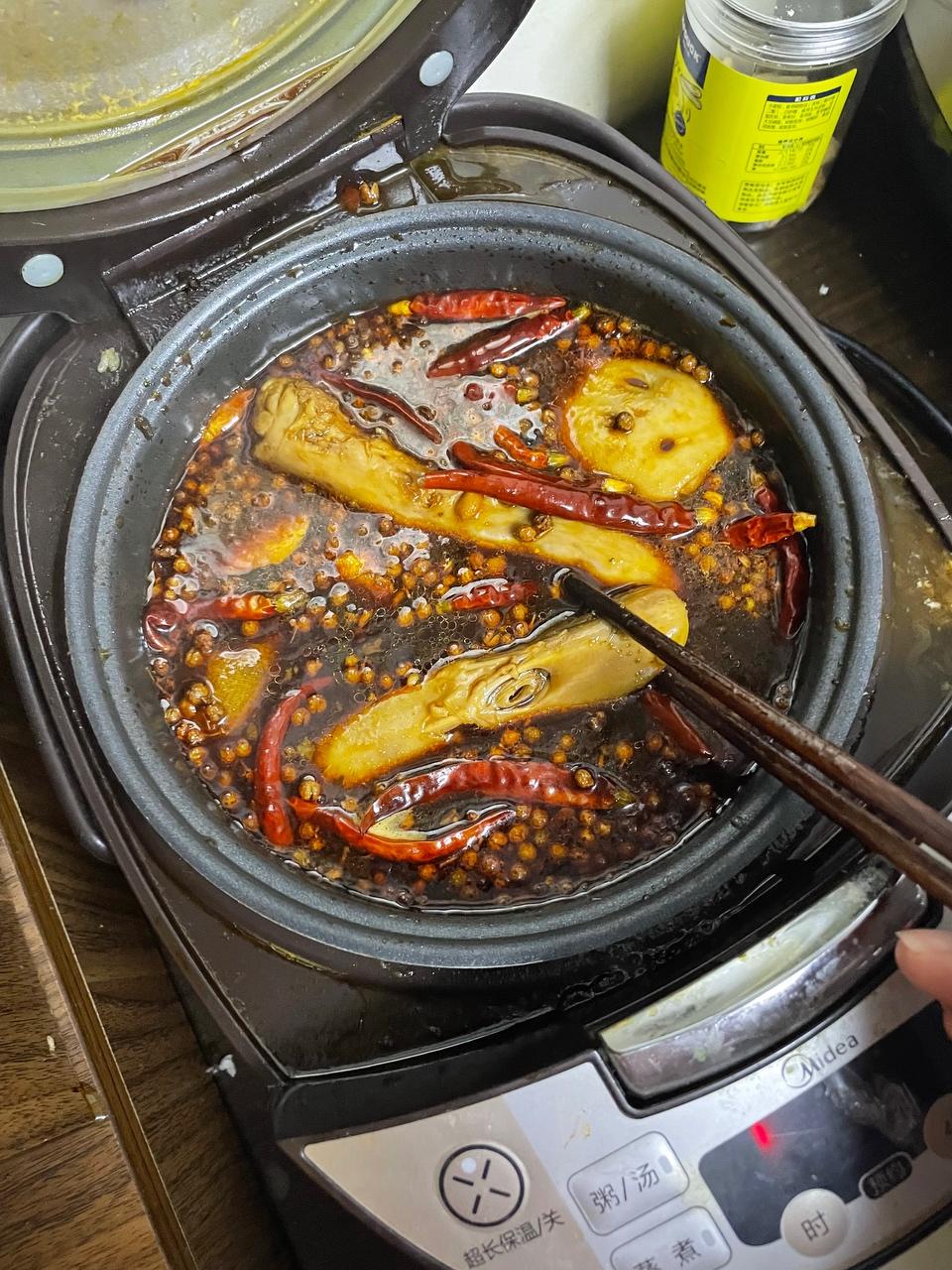 卤鸭脖的做法
