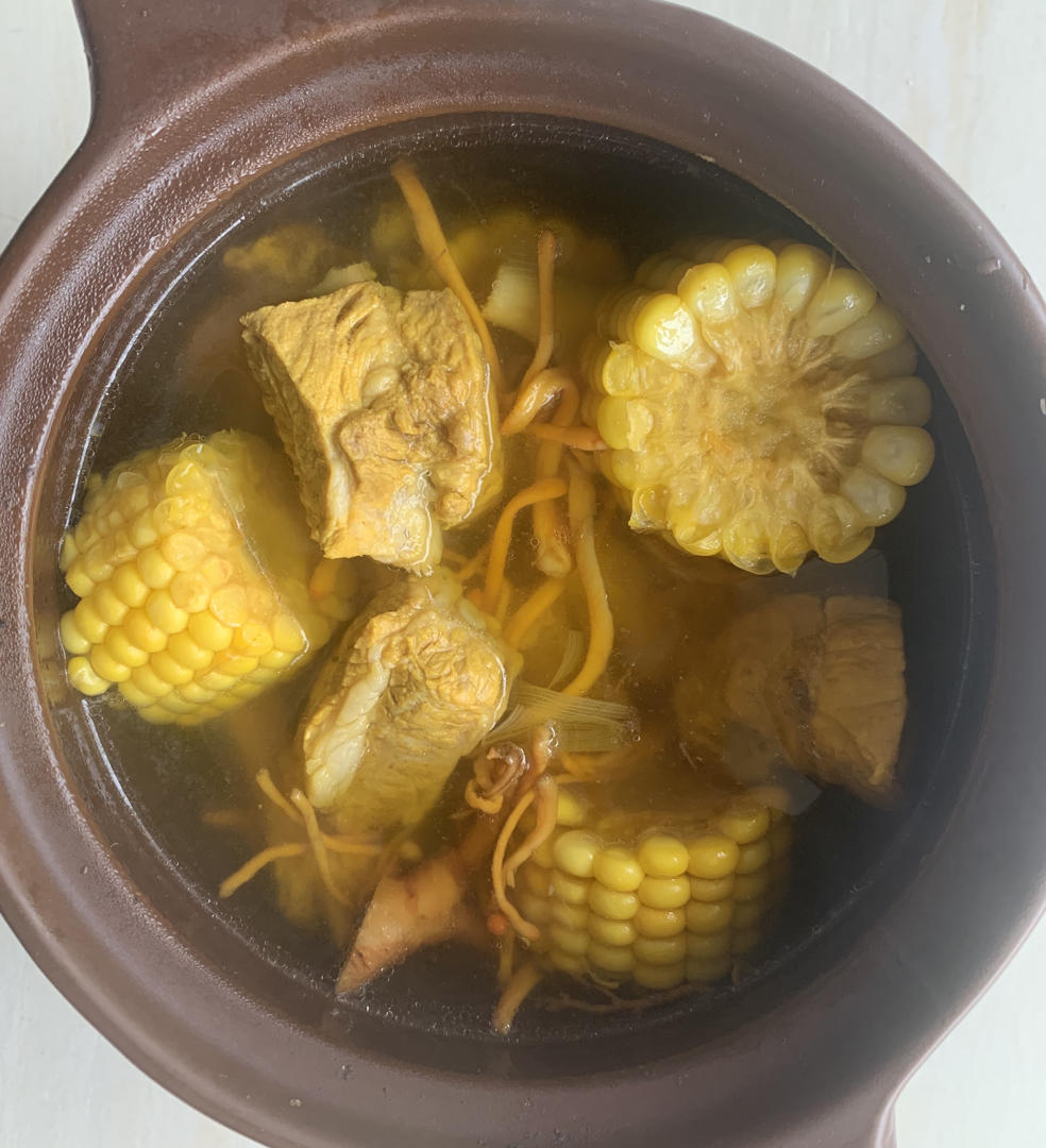 排骨玉米汤
