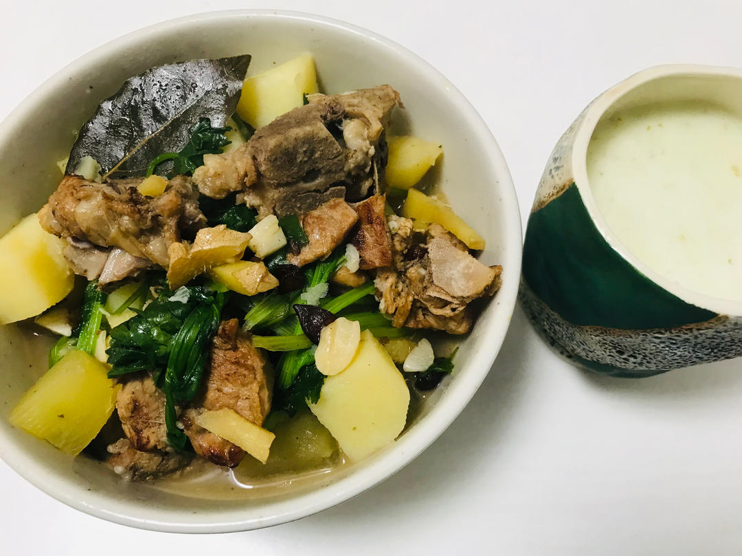 土豆烧排骨