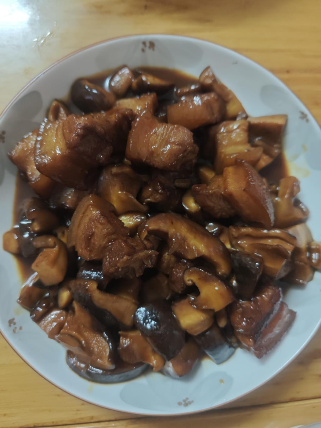 香菇红烧肉