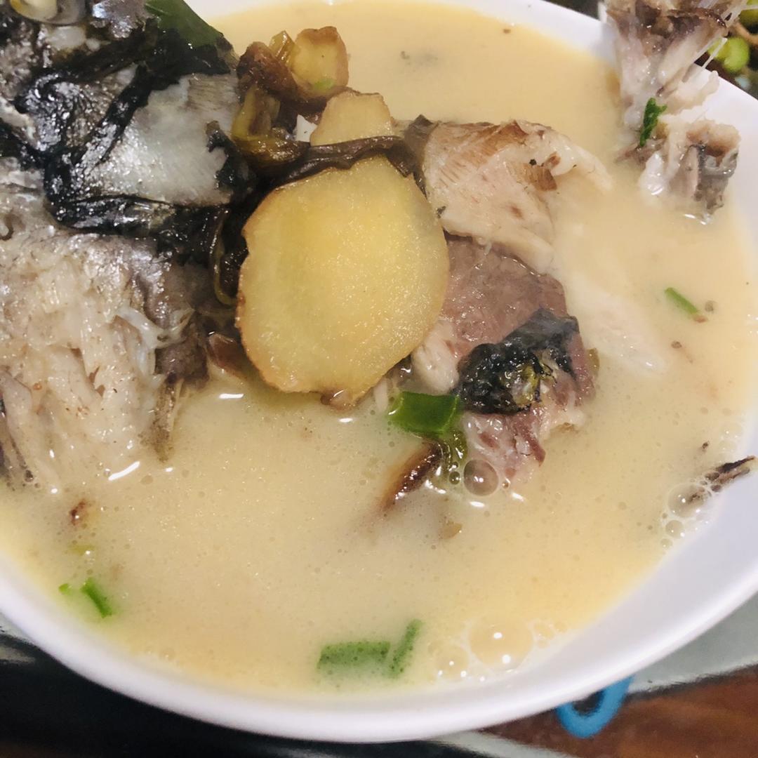 鲫鱼汤