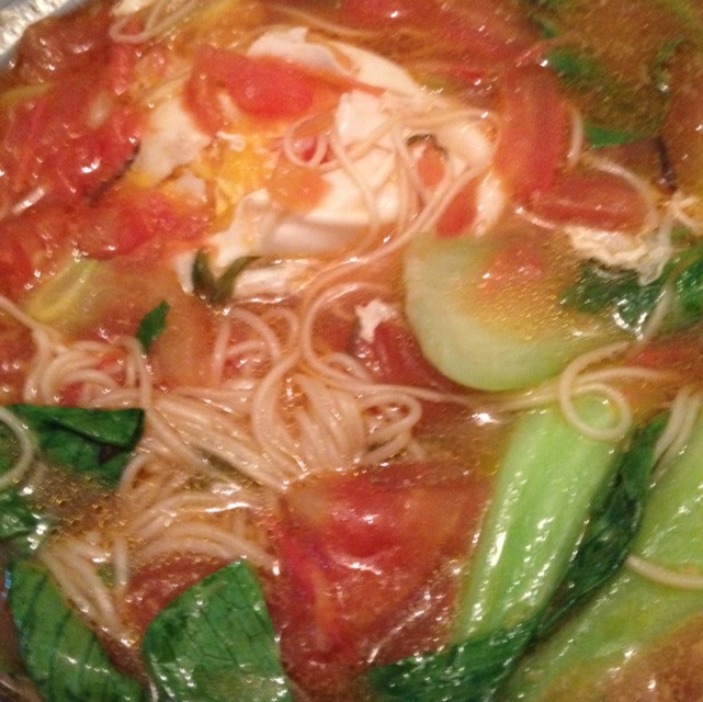 最家常的普通汤面——西红柿鸡蛋龙须面