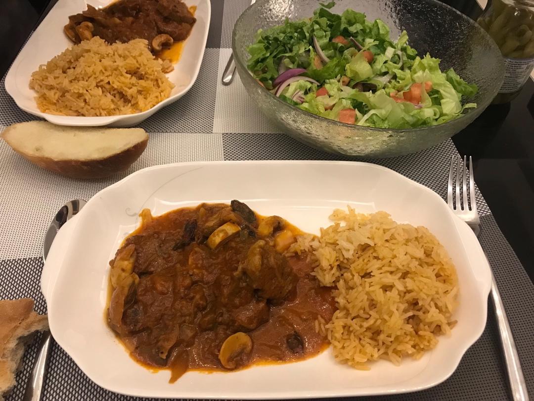 蘑菇君稀里哗啦大炖牛肉