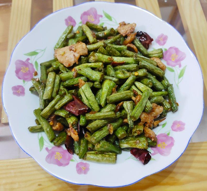 厨师长教你：“小炒白豆角”的家常做法，味道很赞，先收藏起来